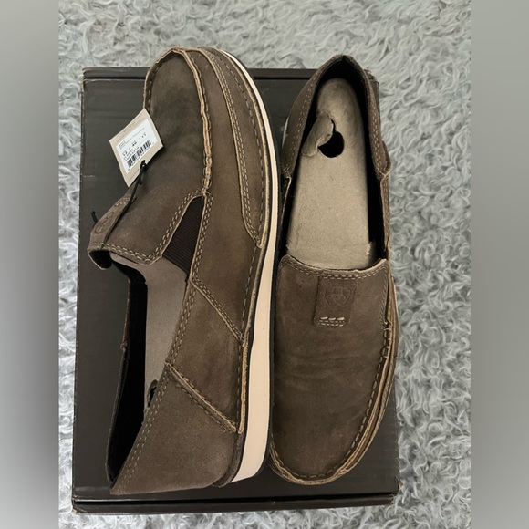 NIB ARIAT Cruiser Brown Bomber/ Relaxed Bark Size 12D - Picture 10 of 13